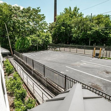 Quaint North Gulch Condo W 2 Queen Beds ナッシュビル エクステリア 写真